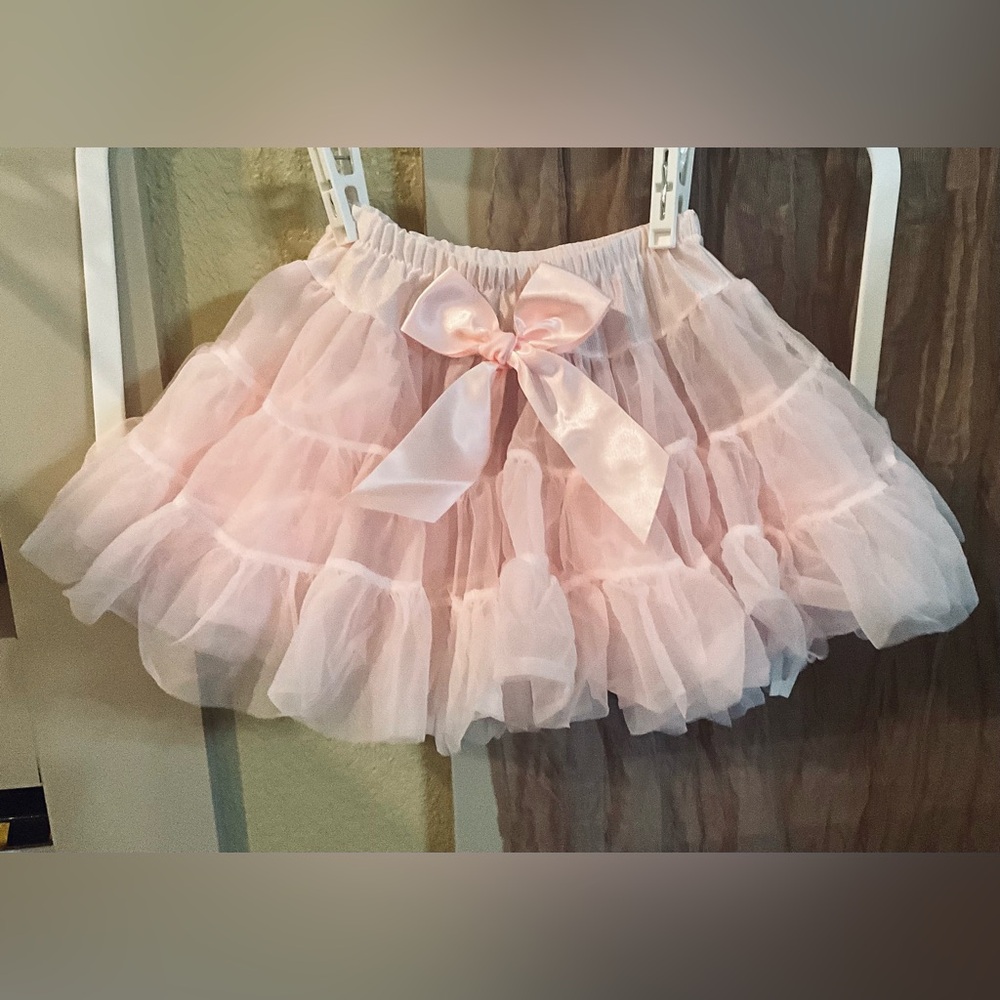 Laura Dare Toddler Pink Tulle Petticoat with Bow.  Size M(2T-4T)